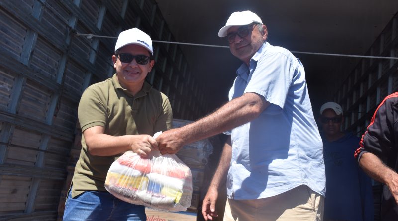 Prefeitura Municipal de São Julião realiza entrega de mil cestas básicas e duas toneladas de peixes durante a Semana Santa