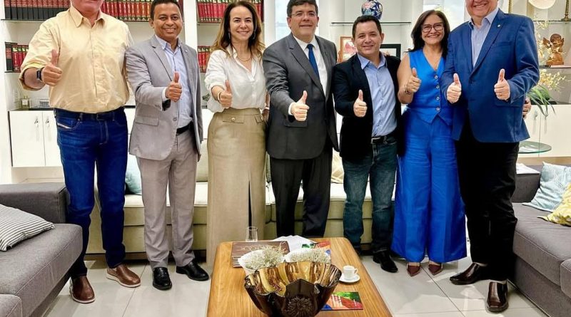Prefeito Renaldinho busca melhorias para São Julião em encontro com governador Rafael Fonteles