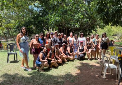 Professores de São Julião são homenageados com passeio em comemoração ao Dia do Professor