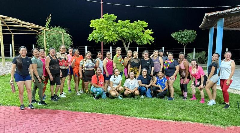 Bloquinho “Tardezinha da Saúde” reúne mulheres na Orla Municipal de São Julião em clima de Carnaval